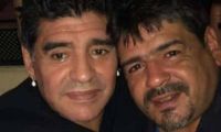 Diego y su hermano Hugo Maradona.