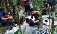 Niños rescatados después de permanecer 40 días en la selva.