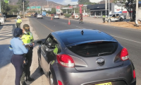 Pico y placa sigue vigente durante los días cívicos de Fiesta del Mar