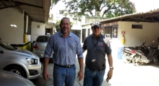 Se entregó el contratista de la obra, Omar Álvarez Escorcia. 