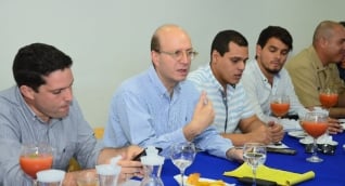 El alcalde (e) de Santa Marta, Andrés Rugeles, renovó casi la totalidad del gabinete.