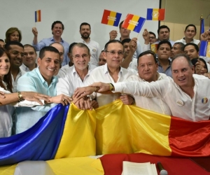 Los gobernadores tomando la bandera Caribe.