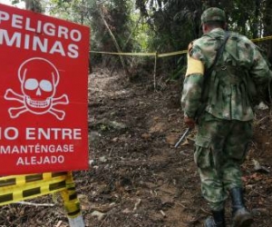 50 % de víctimas de minas antipersona se concentra en 25 municipios de Colombia.