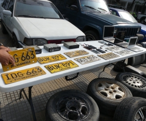 Placas venezolanas con la que eludían los controles. 