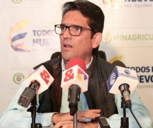Juan Guillermo Zuluaga, Ministro de Agricultura.
