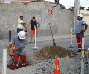 Veolia y Essmar, una vez conocieron la situación, designaron una cuadrilla para reparar el daño en la red y mejorar la prestación del servicio en esa zona de la ciudad.
