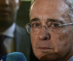 Álvaro Uribe.