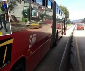 El joven terminó sangrando y llorando.