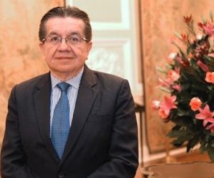 Fernando Ruiz Gómez es el nuevo Ministro de Salud.