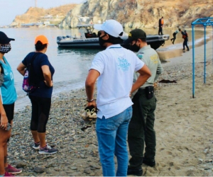 Operativos de las autoridades en playas.