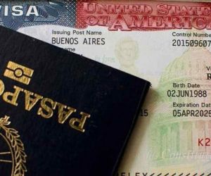 Largas esperas para solicitar una visa para viajar a los Estados Unidos.