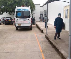 El presunto homicida, según la hija de la víctima, la agredió con un cuchillo y un destornillador.