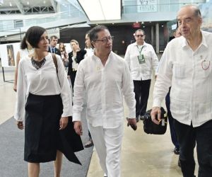 Susana Muhamad, el presidente Gustavo Petro y el canciller Álvaro Leyva.