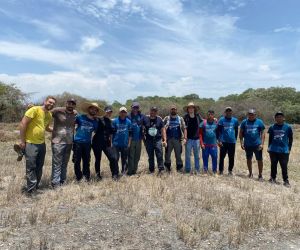 nvestigadores de UNIMAGDALENA y de la Universidad de Cádiz en trabajo de campo en la Ciénaga Grande de Santa Marta.