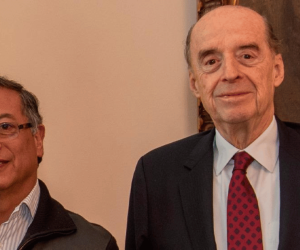 El Presidente Gustavo Petro y Álvaro Leyva Durán.