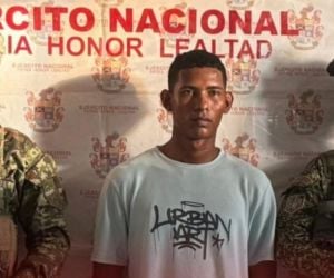 Vía: ejército Capturado