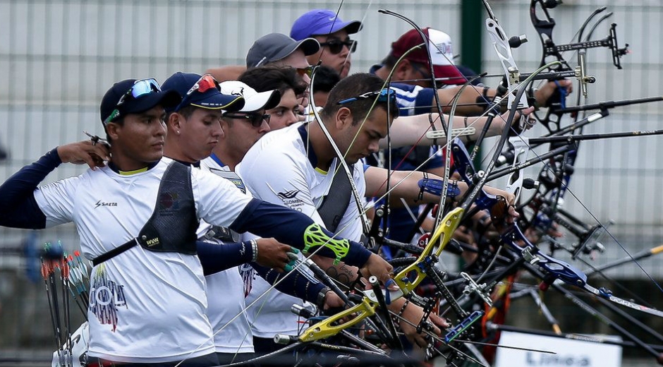 Prensa Juegos Bolivarianos. La actividad deportiva se prolongó durante cuatro días de competencia del 12 al 15 de noviembre, y contó con gran asistencia de público por parte de propios y visitantes de Santa Marta.