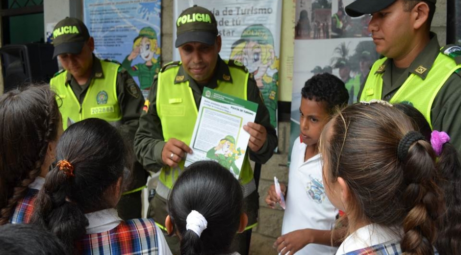 Policía Santa Marta Lucha contra la pólvora.