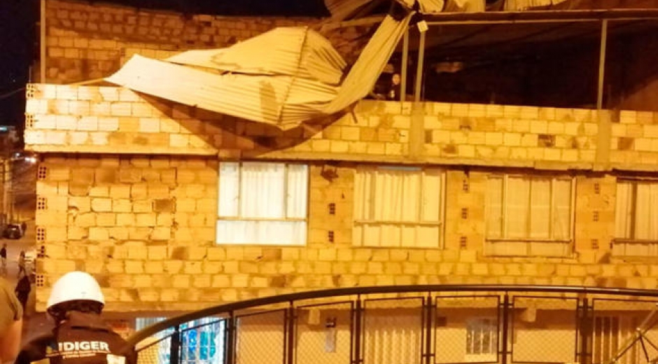 Vendaval dejó afectaciones en viviendas de la capital colombiana