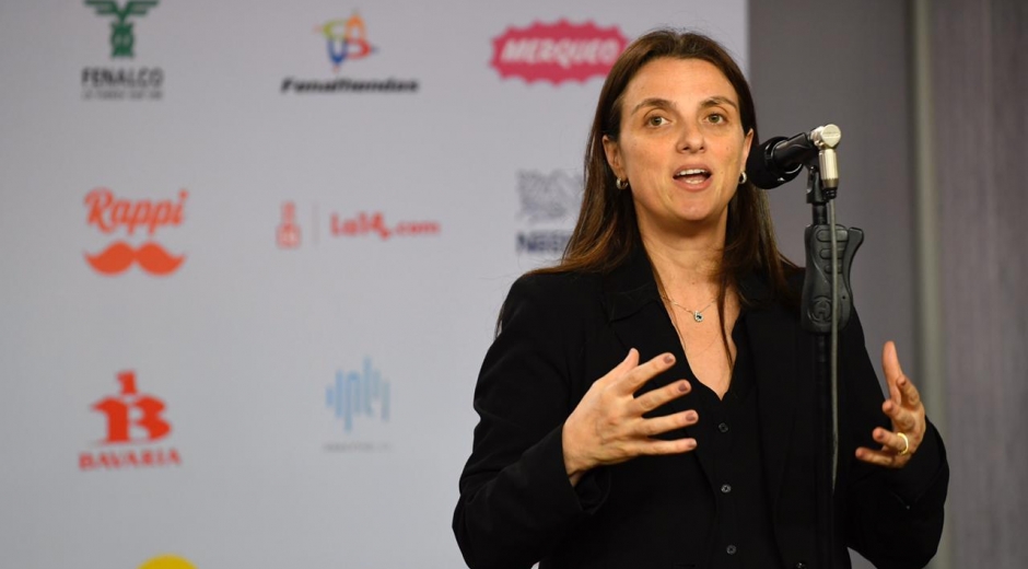 La consejera para las Regiones, Karen Abudinen, subrayó que esta campaña busca que los colombianos aporte en esta emergencia para favorecer a los más necesitados.  