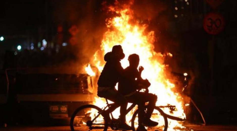 César Melgarejo | El Tiempo Continúan las manifestaciones en las noches por la muerte de Javier Ordóñez.