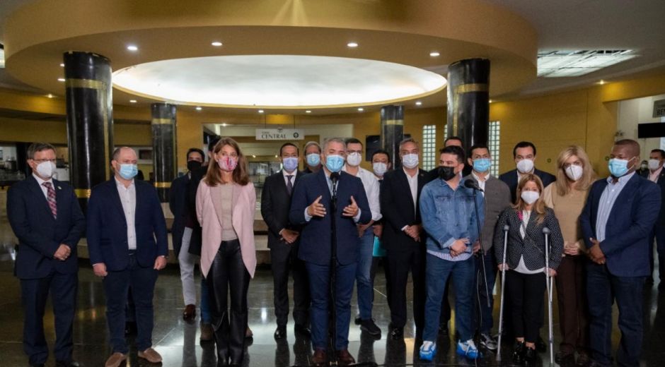Declaración al término de la reunión entre el Presidente y algunos gobernadores.