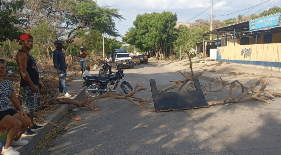 Cortesía Habitantes de Bahía Concha y Tonisa bloquean vía turística por desabastecimiento de agua