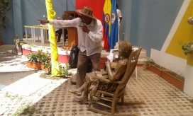 Puesta en escena el Sketch teatral macondiano del grupo “La Nana” del municipio de Fundación.